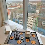 Skyscraper Seaview *